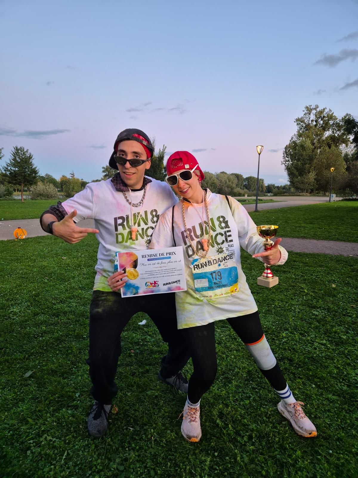 Une petite course déguisés en Rapido et Razmo 🤣 Lola a gagné la coupe
